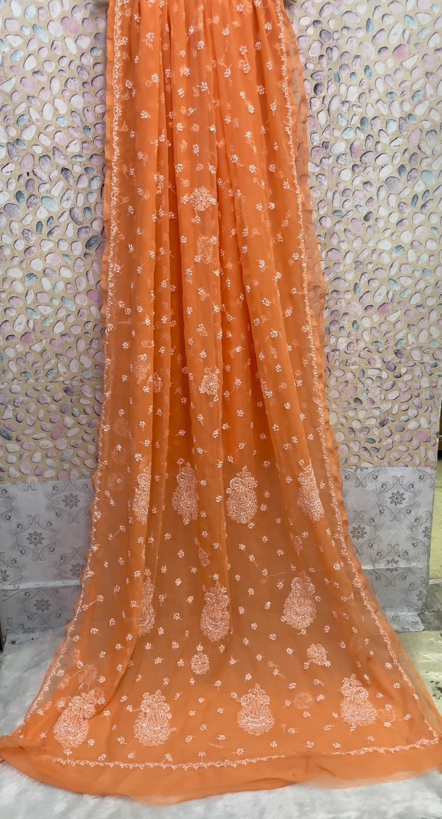 Color: Peach