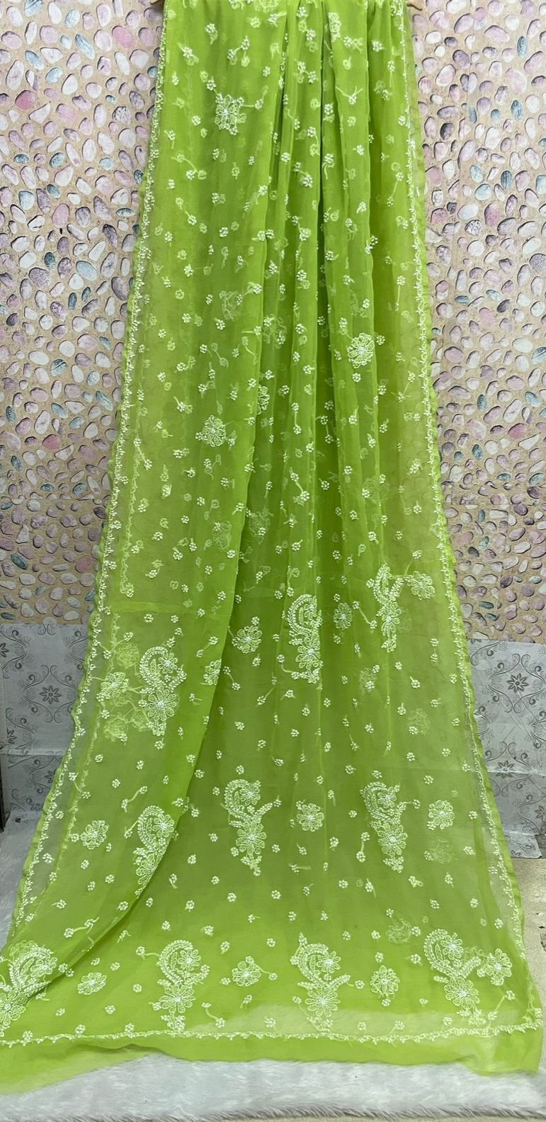Color: Leafgreen