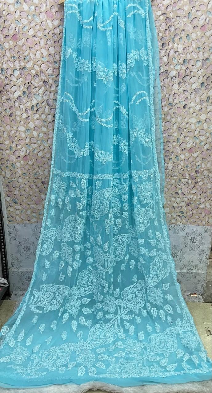 Color: Firozi