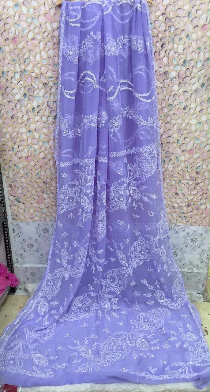 Color: Lavander Model