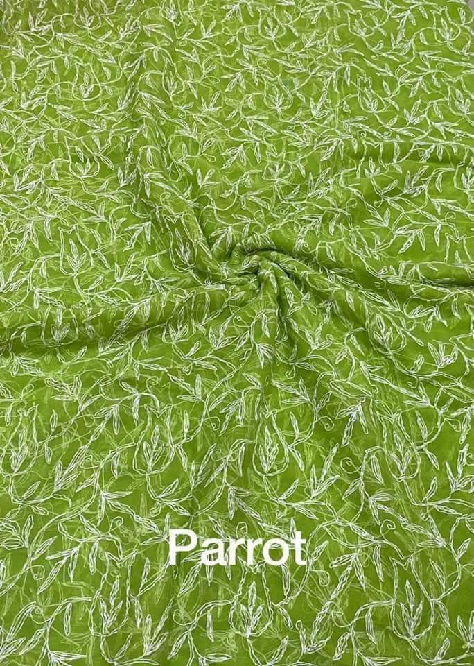 Color: Parrot
