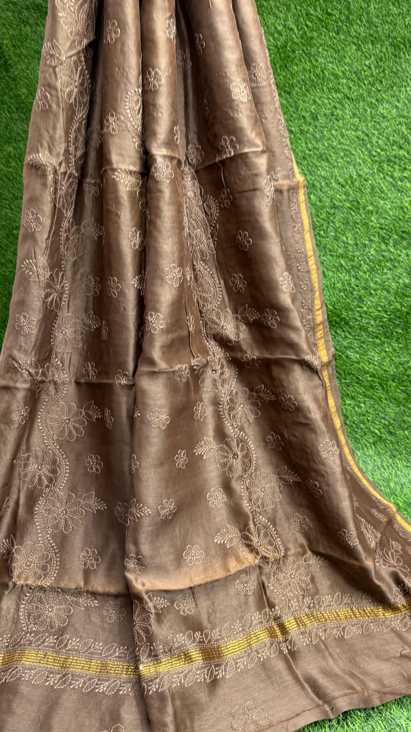 Color: Golden Brown