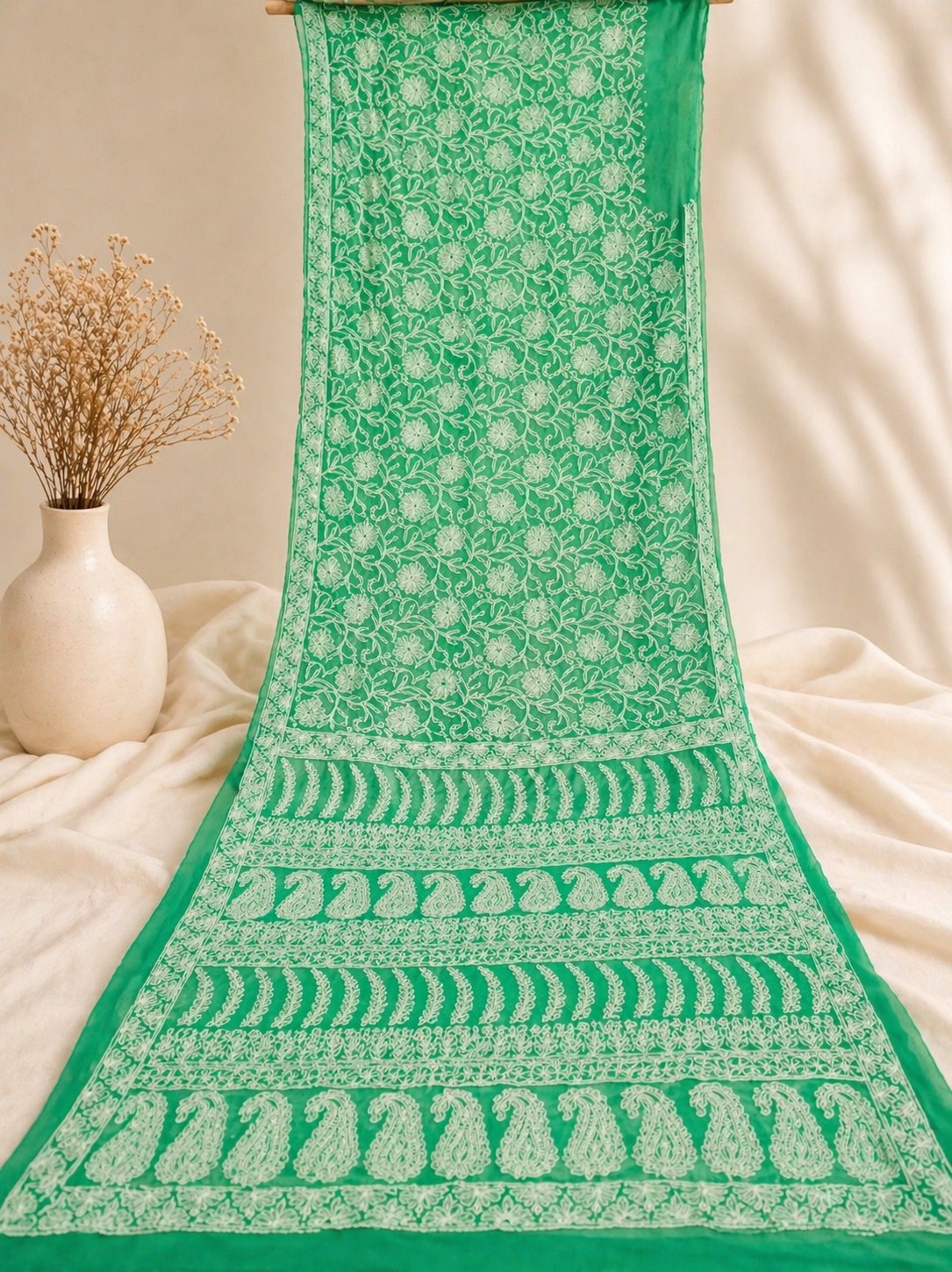 Color: Pista Green