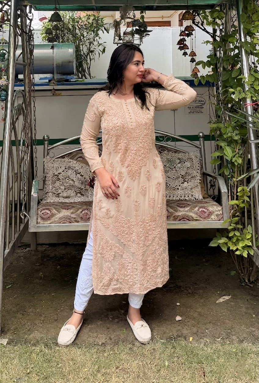 Color: Beidge Cream