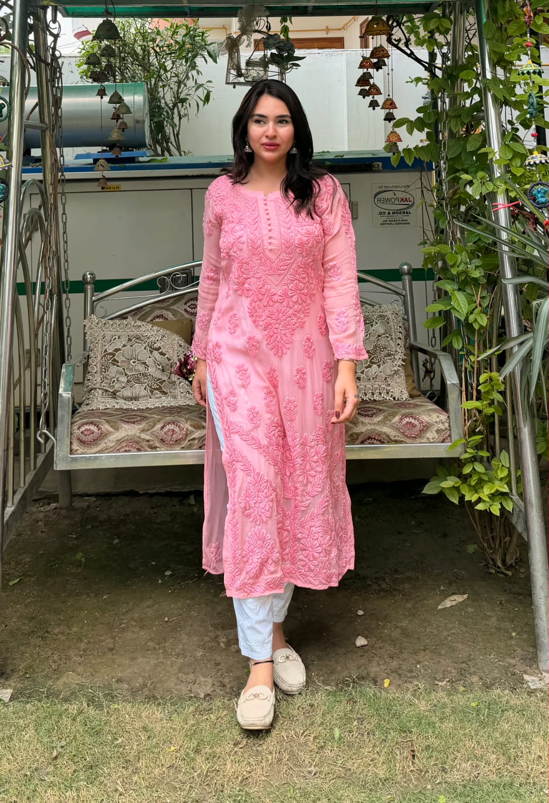 Color: Soft Gajjari