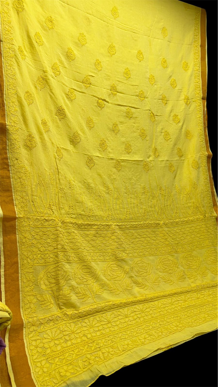 Color: Yellow