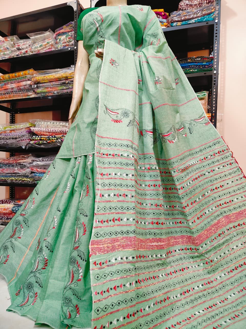 Color: Pista Green